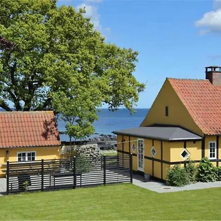 5525-svaneke-bolshavn-19 * سفانيكي